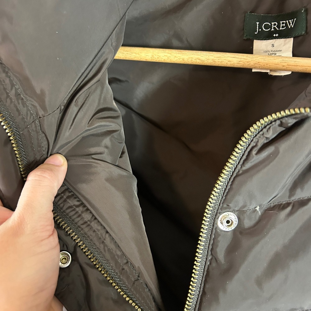 J.Crew Womens Down Puffer Vest Espresso Brown Quilted Snap Zip Small RN77388 - Picture 3 of 9